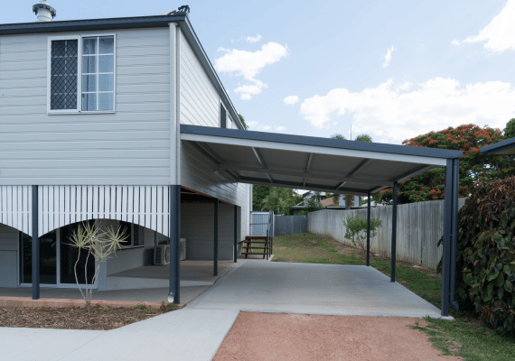 Visuel carport alu pour illustration article Protéger son véhicule grâce à sa pergola